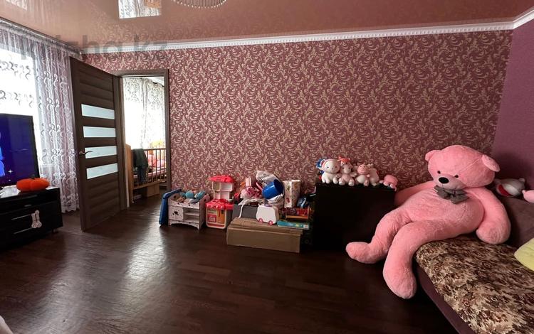 2-комнатная квартира, 42 м², Назарбаева за 13 млн 〒 в Павлодаре — фото 2