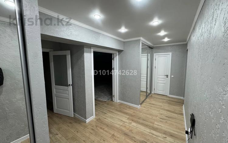 2-бөлмелі пәтер · 72.2 м² · 1/5 қабат, 5-ші шағым аудан, 5 мкрн 11 — Автовокзал, бағасы: 34.9 млн ₸ в Костанае, 5-й микрорайон — фото 2