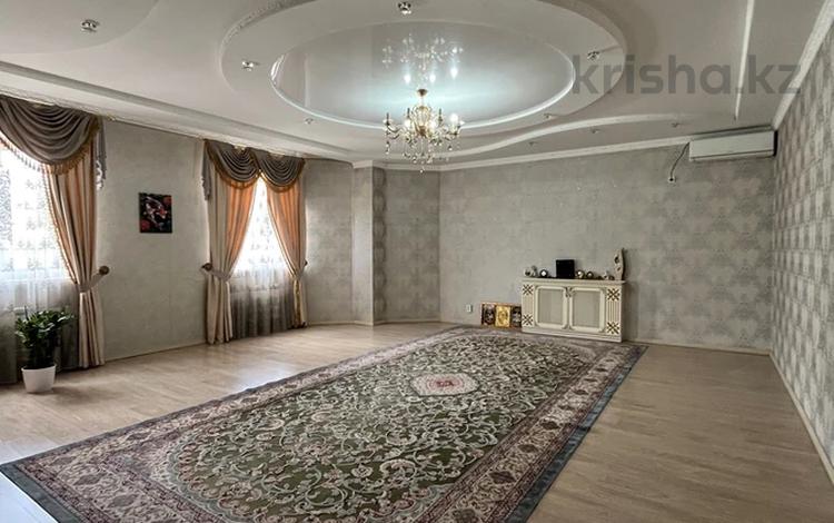 3-бөлмелі пәтер · 180 м² · 2/9 қабат, Кунаева 65 — Магазин Riccu, бағасы: 72 млн ₸ в Шымкенте, Туран р-н — фото 3
