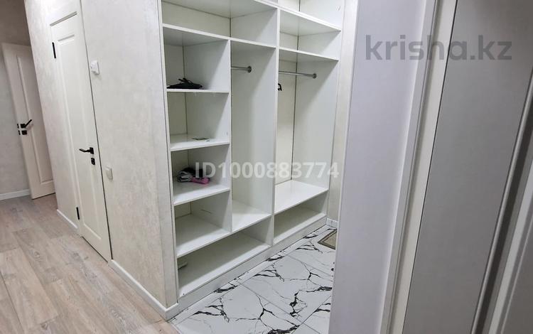 3-комнатная квартира · 81.2 м² · 16/16 этаж, мкр Калкаман-2, Абишева — Напротив жибек жолы базара за 300 000 ₸ в Алматы, Наурызбайский р-н — фото 3