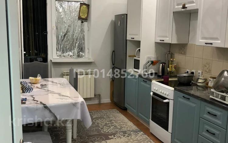 2-комнатная квартира · 70 м² · 17/25 этаж, мкр 11 112а — Абулхайр хана за 30 млн ₸ в Актобе — фото 2