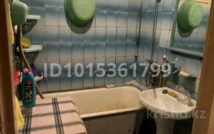 3-комнатная квартира · 56 м² · 5/5 этаж, Уранхаева 20 за 220 000 ₸ в Семее — фото 2