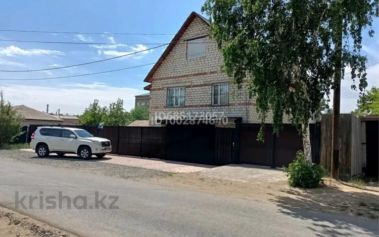 Жеке үй · 4 бөлме · 220 м² · 10 жүзд., Алматинская 76, бағасы: 68 млн ₸ в Павлодаре — фото 2