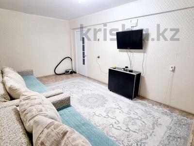 3-комнатная квартира · 70.3 м² · 2/5 этаж, Сатпаева 54 за 29.6 млн 〒 в Усть-Каменогорске