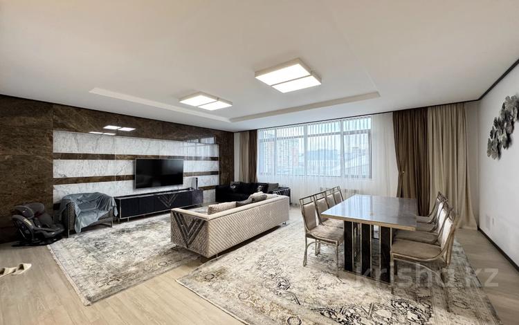 4-комнатная квартира · 202.3 м² · 4/21 этаж, Бухар жырау 20Б за 210 млн ₸ в Астане — фото 2