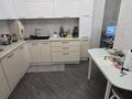 2-бөлмелі пәтер · 84.7 м² · 9/20 қабат, Снегина 32/1, бағасы: 99.8 млн ₸ в Алматы, Медеуский р-н — фото 11