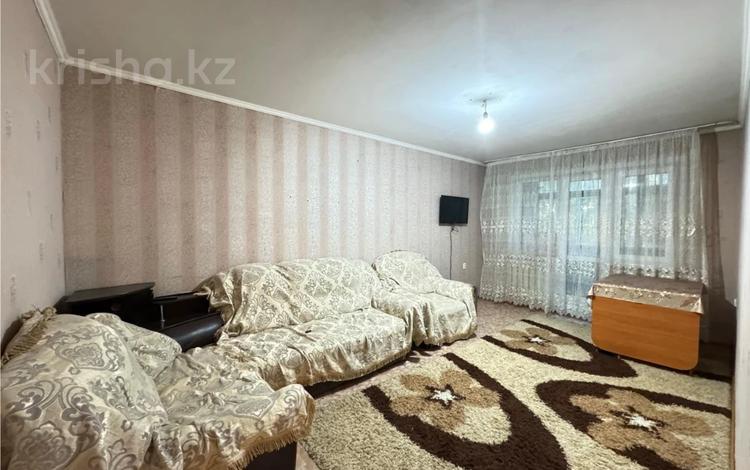2-бөлмелі пәтер · 46 м² · 2/5 қабат, ул. Абая, бағасы: 8.6 млн ₸ в Темиртау — фото 2