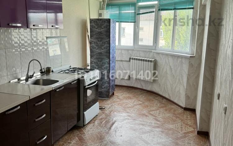 2-комнатная квартира · 65 м² · 5/5 этаж, мкр Нурсат 120 — Возле 80школа за 160 000 ₸ в Шымкенте, Каратауский р-н — фото 2