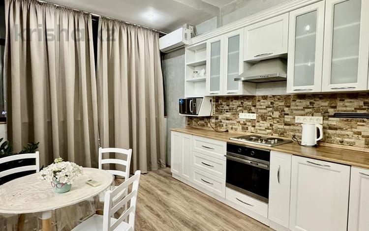 1-комнатная квартира · 45 м² · 4/14 этаж, 17-й мкр, 17 мкрн 7 за 200 000 ₸ в Актау — фото 2