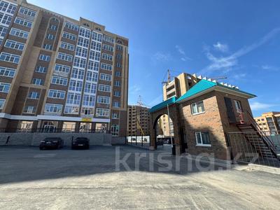 3-бөлмелі пәтер · 107.4 м² · 7/9 қабат, мкр. Алтын орда, Алия Молдагулова 50а, бағасы: 37 млн ₸ в Актобе