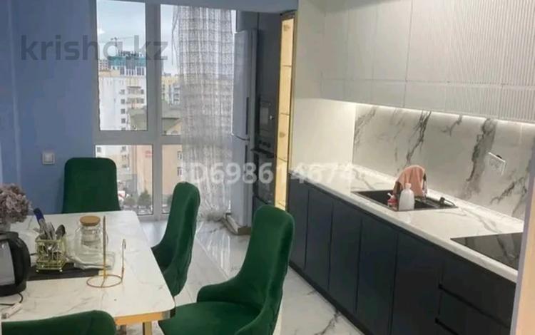 3-комнатная квартира · 89 м² · 8/12 этаж, мкр Нурсат 2, Аргынбекова — Шаяхметов за 350 000 ₸ в Шымкенте, Каратауский р-н — фото 2
