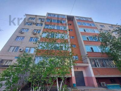 2-комнатная квартира, 90 м², 2/6 этаж помесячно, Санкибай Батыра за 200 000 〒 в Актобе