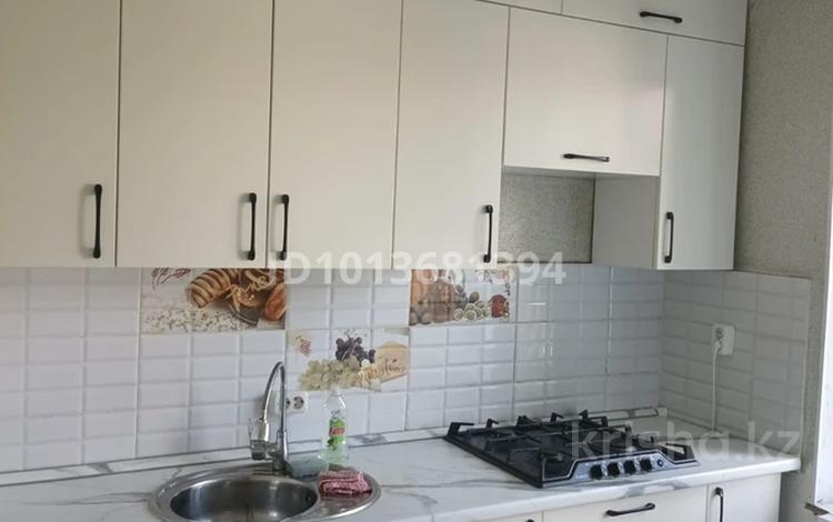 2-комнатная квартира · 48 м² · 2/2 этаж, мкр Жилгородок 19 — Тілеу Батыра за 110 000 ₸ в Актобе — фото 2