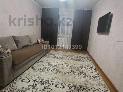2-комнатная квартира · 63 м² · 2/5 этаж, Ростовская ул. 68 за 15 000 ₸ в Павлодаре