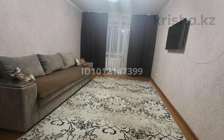2-комнатная квартира · 63 м² · 2/5 этаж, Ростовская ул. 68 за 15 000 ₸ в Павлодаре — фото 2