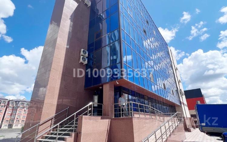 Офисы, склады, кабинеты и рабочие места · 2042 м² за 7 500 ₸ в Астане, Нура р-н — фото 2