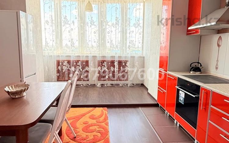 2-комнатная квартира · 85 м² · 8/10 этаж, проспект А. Молдагуловой 58 корпус 3 за 200 000 ₸ в Актобе — фото 10