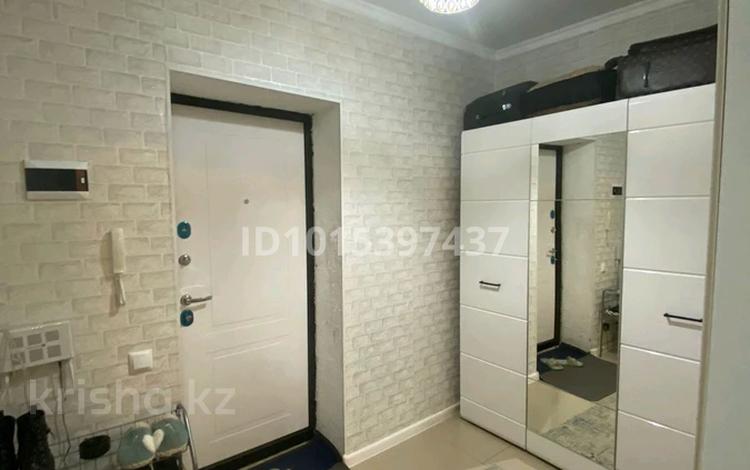 1-комнатная квартира · 35 м² · 1/8 этаж, мкр Комсомольский, Алихан бокейхан 17/1 за 220 000 ₸ в Астане, Есильский р-н — фото 2