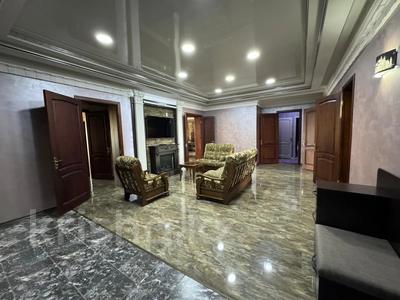 5-комнатная квартира · 214.6 м² · 4/4 этаж, Жамакаева 152 за 80.5 млн ₸ в Семее