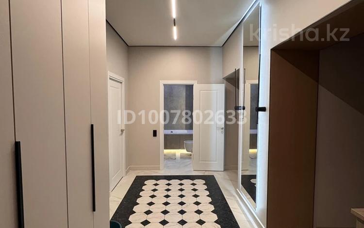 4-комнатная квартира · 136 м² · 6/10 этаж, мкр. Алтын орда, Алия Молдагулова 66 за 85 млн 〒 в Актобе — фото 2