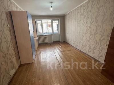 2-бөлмелі пәтер · 44 м² · 2/5 қабат, 6 мкр., бағасы: 8 млн ₸ в Темиртау