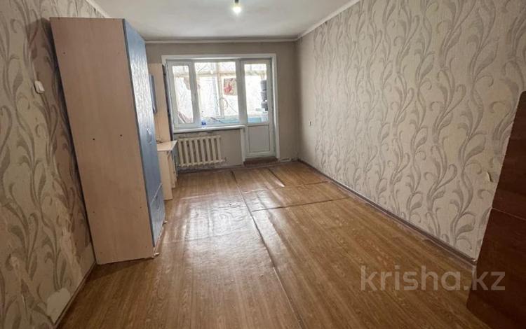 2-бөлмелі пәтер · 44 м² · 2/5 қабат, 6 мкр., бағасы: 8 млн ₸ в Темиртау — фото 2