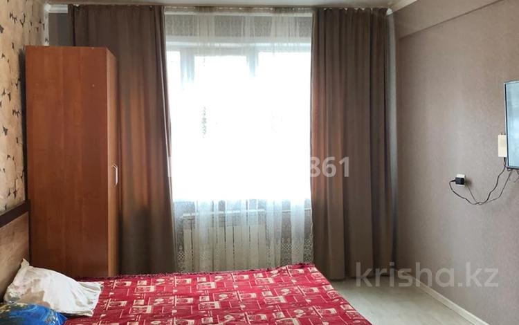 2-бөлмелі пәтер · 45 м² · 3/5 қабат, Кабанбай батыр 114 — Бурова, бағасы: 2 000 ₸ в Усть-Каменогорске, Ульбинский — фото 2