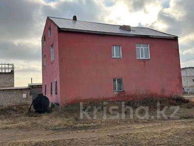 Отдельный дом · 6 комнат · 475 м² · 9.6 сот., мкр Кунгей , Мкр Кунгей АЛТАЙБАЕВА 47 за 35 млн 〒 в Караганде, Казыбек би р-н