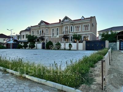 Отдельный дом · 13 комнат · 700 м² · 12 сот., 30-й мкр 161 — Напротив Толкын за 3.5 млн 〒 в Актау
