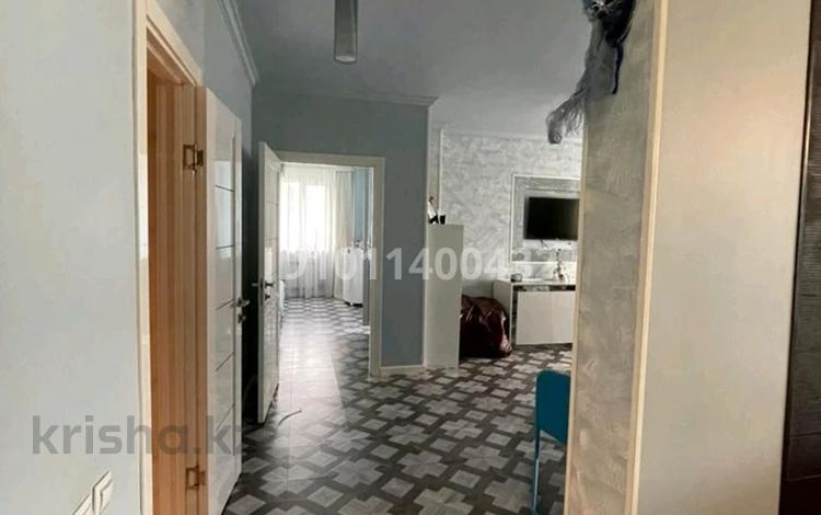 2-комнатная квартира · 63.9 м² · 18/21 этаж, Сарайшык 7 б за 350 000 〒 в Астане, Есильский р-н — фото 3