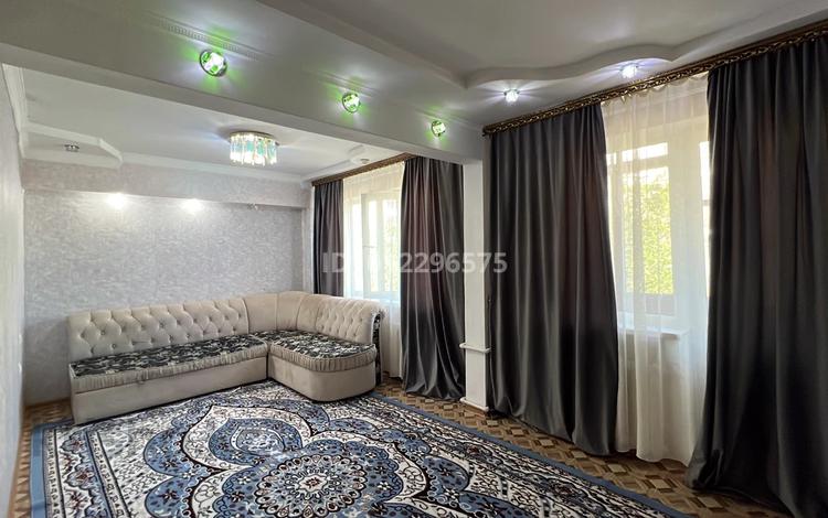 3-комнатная квартира · 80 м² · 2/5 этаж, Мкр. Сыдыка Мухамеджанова 20 за 25 000 ₸ в Балхаше — фото 2