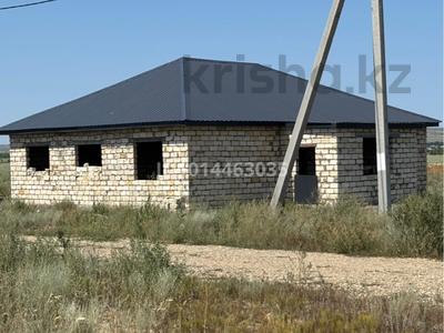 Отдельный дом · 4 комнаты · 161 м² · 10 сот., Жанаконыс 4 369 за 7.5 млн ₸ в Актобе, жилой массив Жанаконыс-4