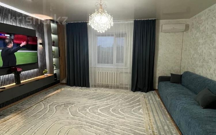 2-бөлмелі пәтер · 62 м² · 3/5 қабат, мкр Кадыра Мырза-Али, бағасы: 27 млн ₸ в Уральске — фото 2