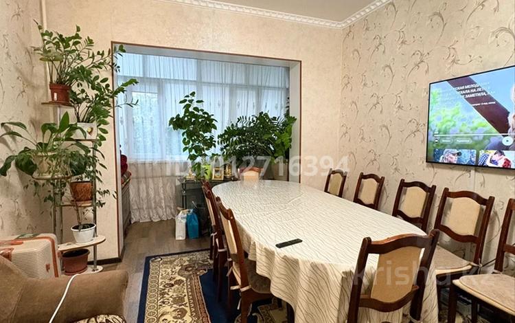 3-бөлмелі пәтер · 68 м² · 4/5 қабат, мкр Самал 52 — Молочная кухня, бағасы: 23 млн ₸ в Таразе — фото 25