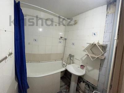 4-бөлмелі пәтер · 83 м² · 4/5 қабат, Яссауй 11 — Толеби, бағасы: 300 000 ₸ в Алматы, Ауэзовский р-н