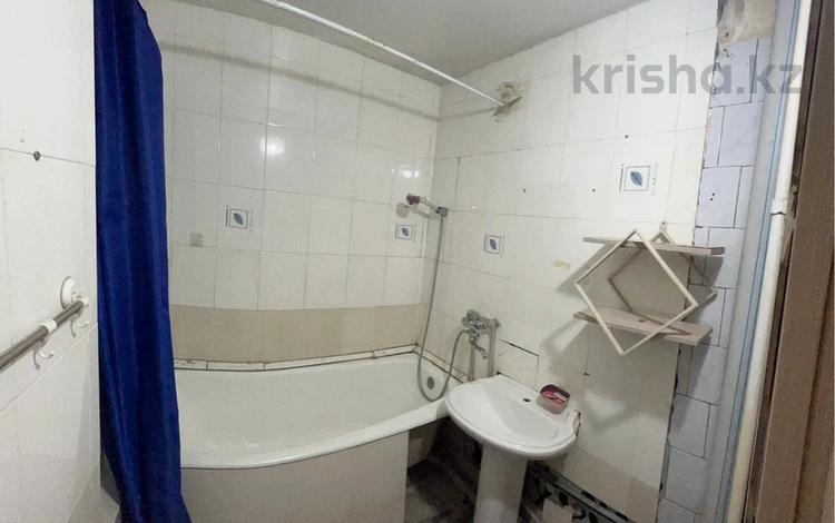 4-бөлмелі пәтер · 83 м² · 4/5 қабат, Яссауй 11 — Толеби, бағасы: 300 000 ₸ в Алматы, Ауэзовский р-н — фото 2
