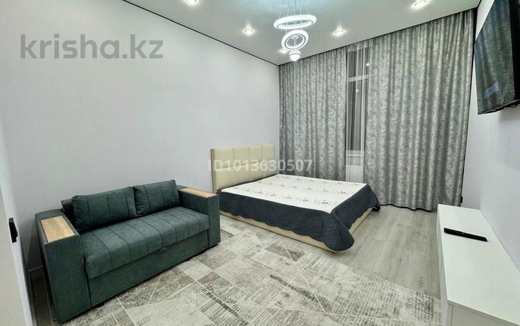 1-комнатная квартира · 55 м² · 9/17 этаж, Туран за 13 000 ₸ в Астане, Нура р-н — фото 2