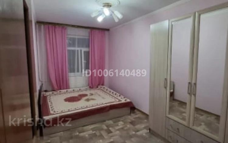2-бөлмелі пәтер · 45 м² · 2/5 қабат, Абая 4, бағасы: 10 млн ₸ в Кентау — фото 2