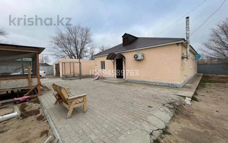 Отдельный дом · 4 комнаты · 140 м² · 17 сот., мкр Зарослый, Байгазы 9 — Вдоль дороги за 25 млн ₸ в Атырау — фото 2