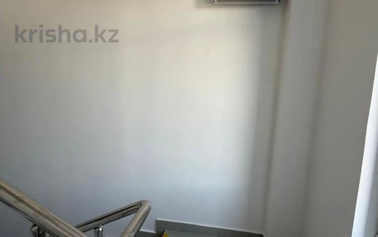 3-бөлмелі пәтер · 93.5 м² · 4/12 қабат, по ул. Ханов Керея и Жанибека, напротив Президентского парка 48 — БЕЗ КОМИССИИ, бағасы: ~ 73.9 млн ₸ в Астане, Есильский р-н — фото 2