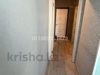 1-комнатная квартира · 35 м² · 2/5 этаж, Пришахтинск, 22й микрорайон 2 — 32 школы за 9 млн ₸ в Караганде, Алихана Бокейханова р-н