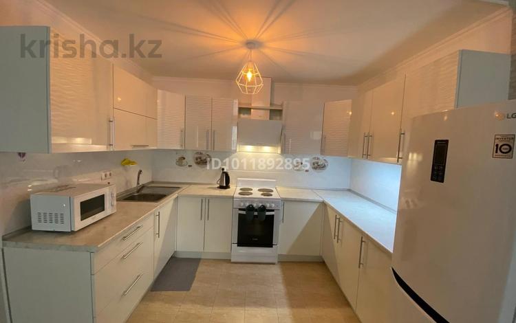 2-комнатная квартира · 60 м² · 7/19 этаж, Брусиловского за 350 000 ₸ в Алматы, Алмалинский р-н — фото 8
