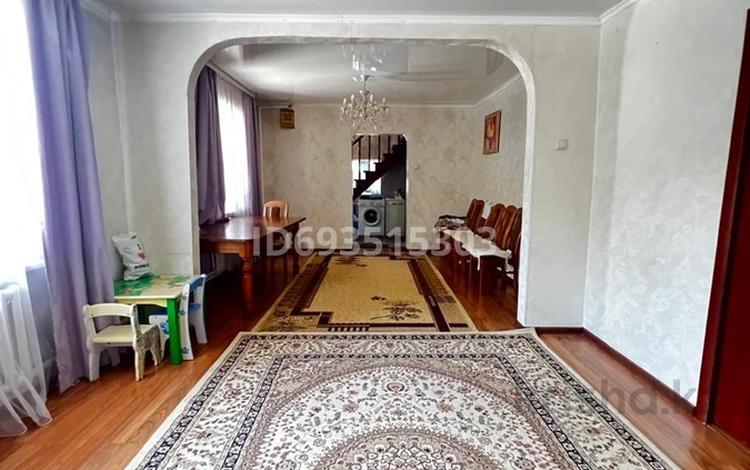 Отдельный дом · 6 комнат · 180 м², Аксай 34 за 300 000 〒 в Коксай (пути Ильича) — фото 15