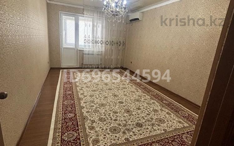 3-комнатная квартира, 81 м², 4/5 этаж помесячно, мкр Нурсая, Улица 2 93