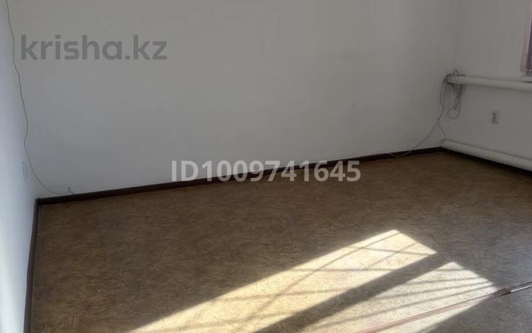 Офисы · 20 м² за 1 500 ₸ в Актобе, мкр 5 — фото 2