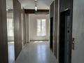 5-комнатная квартира · 162 м² · 1/11 этаж, 18 мкр 30 — ЖК «Самал» пәтерлері сатылады! ЖК «Самал» 1-қабат Черновой вариант 3 бөлмелі пәтер – 106,46 м² 1 бөлмелі пәтер – 50,47 м² Жалпы ауданы – 156,94 м² Пәтерлер кең жоспарланған, барлық коммуникациялар жүргізілген. Өз талғамыңызға сай жөндеу жасап, жайлы баспанаға айналдыруға тамаша мүмкіндік. Бағасы келісімді. Толық ақпарат пен көру үшін хабарласыңыз. ЖК «Самал» – сапалы әрі жайлы тұрғын үй кешені! за 54 млн ₸ в Актау, 18-й мкр  — фото 30