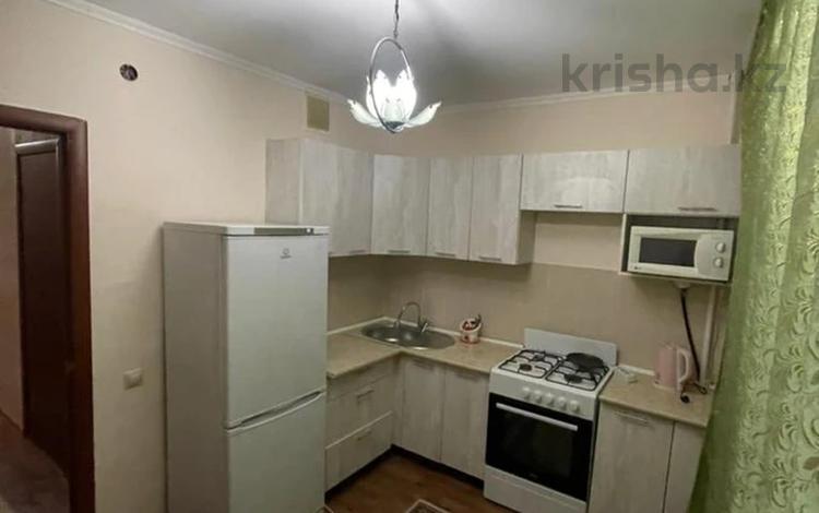 1-комнатная квартира, 43 м², 4/5 этаж посуточно, Болашак 34 за 8 000 〒 в Талдыкоргане — фото 2