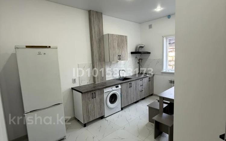 1-комнатная квартира · 32 м² · 1/2 этаж, Старый город за 120 000 ₸ в Актобе — фото 2