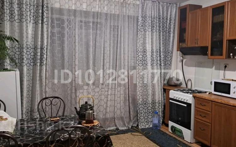 3-бөлмелі пәтер · 82 м² · 6/9 қабат, Райымбека 60 Б, бағасы: 24.5 млн ₸ в Каскелене — фото 2