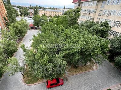 3-комнатная квартира · 86 м² · 5/5 этаж, 2ой пер Казыбек би 16а — За областным старым судом по Абая за 34.5 млн ₸ в Таразе